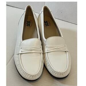 NWOT Women's SAS Tipad White Loafer Slip-on Comfort Leather Shoes Size 9.5